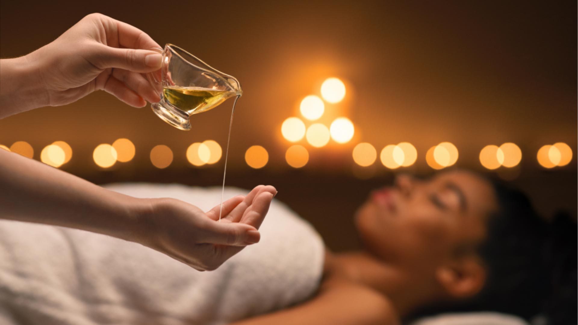 Ölziehen: Massage